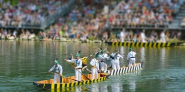 10 Different Ways to Experience the Water Jousting of France